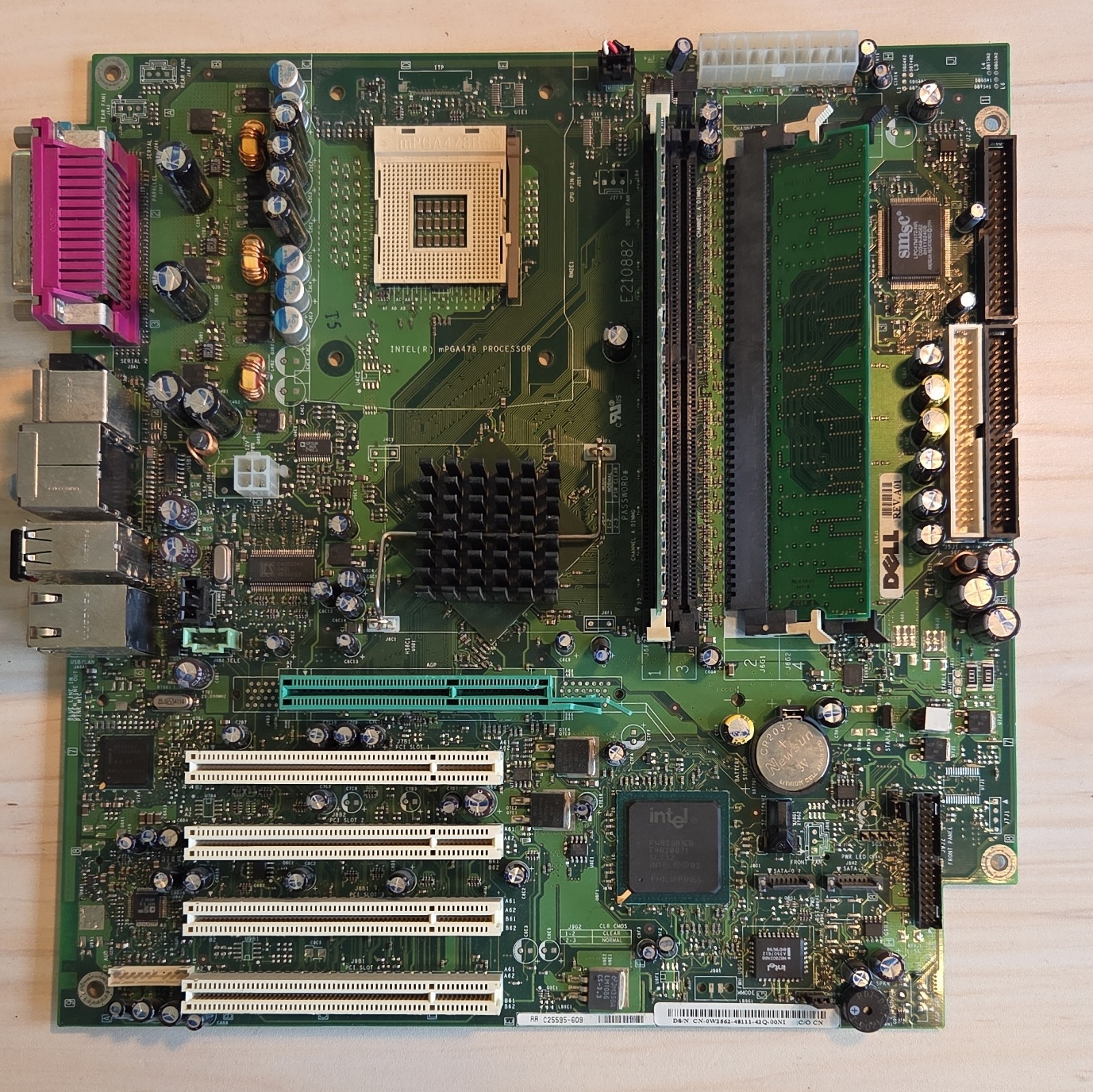 Dell Socket 478 Pentium 4 Motherboard W2562 AGP DDR w/256MB RAM Untested