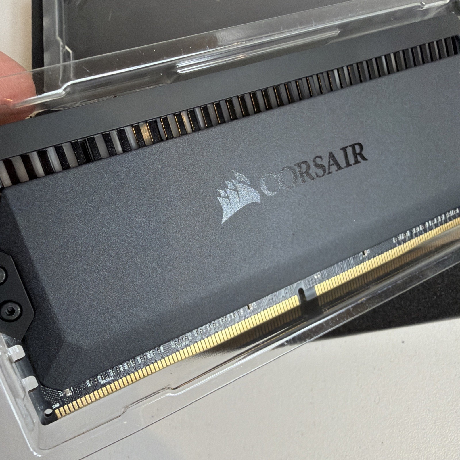 Corsair Dominator Platinum RGB 32GB (2x16GB) DDR4 RAM 3466MHz CMT32GX4M2C3466C16