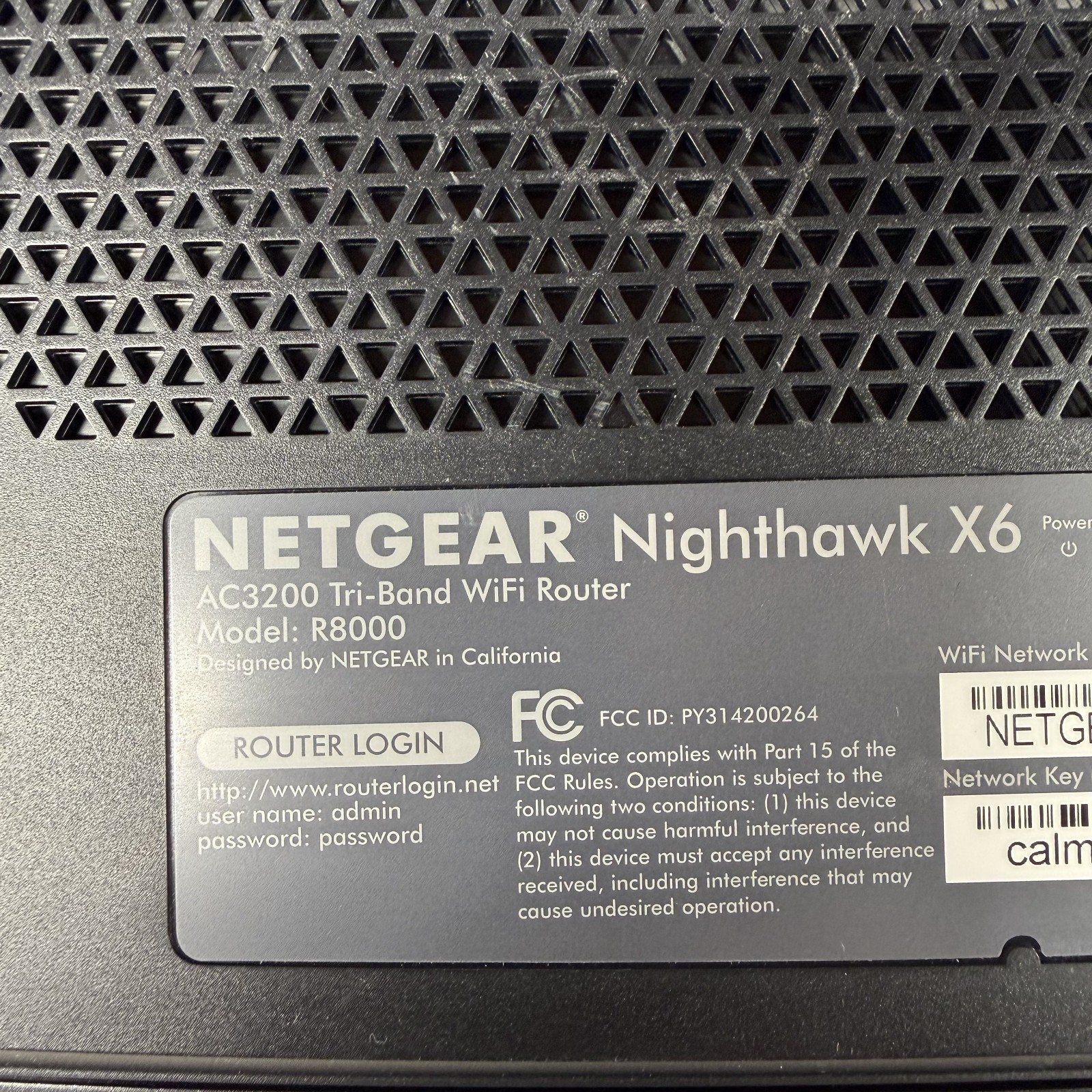 NETGEAR Nighthawk X6 R8000 AC3200 Tri-Band WiFi Router – Up to 3500 sq ft