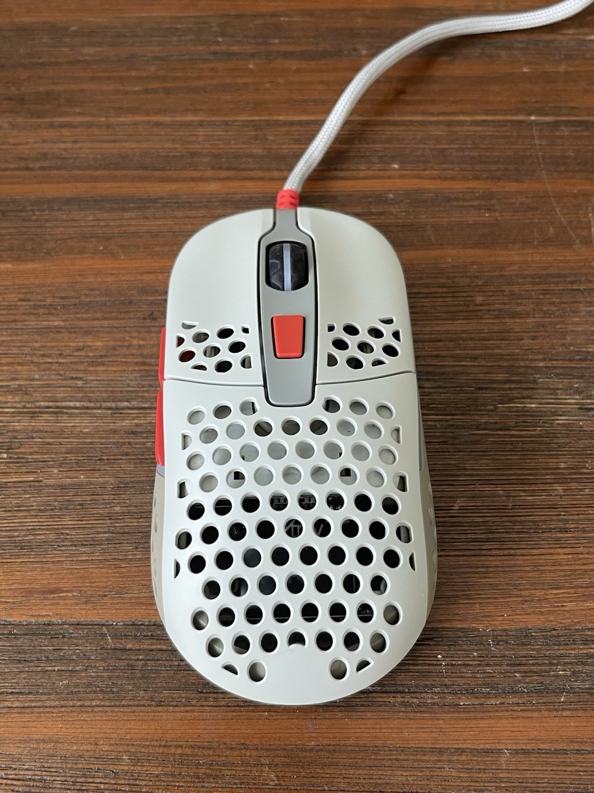CHERRY XTRFY M42 RGB Retro Wired Gaming Mouse, White – M42-RGB-RETRO