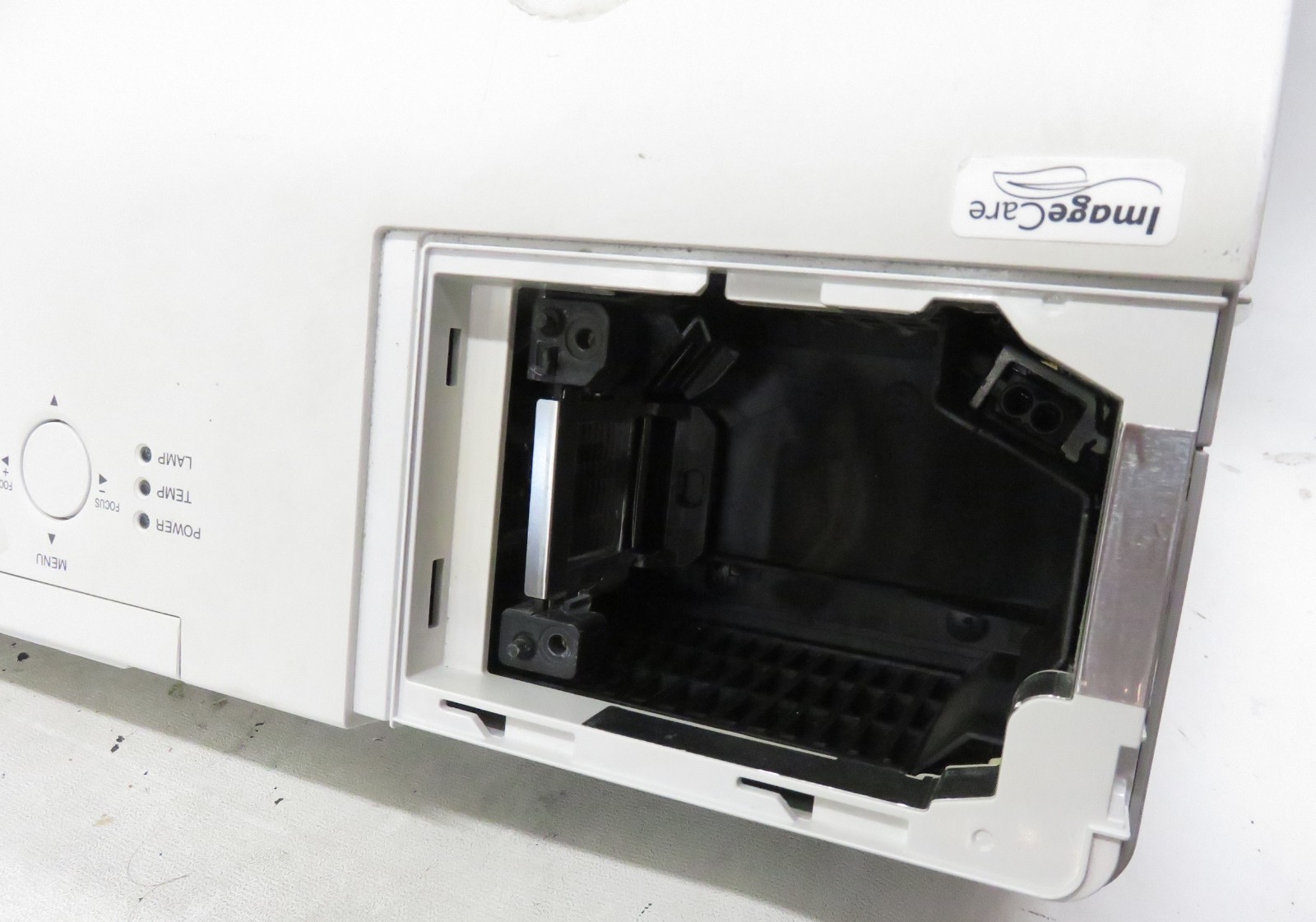Hitachi CP-AW3005 Projector * NO LAMP, TESTED TO WORK * WXGA Ultra Short Throw