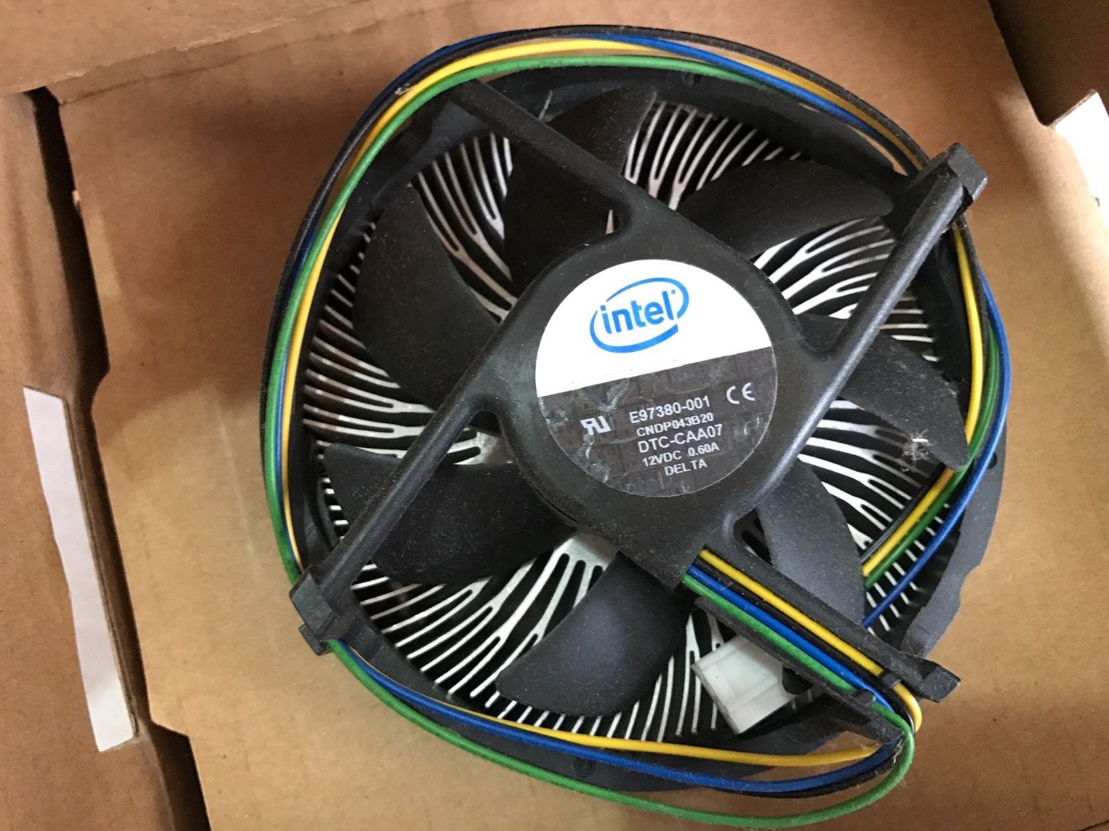 Intel E97380-001 Heat Sink with Fan for i7 Socket LGA 1366 ( New )