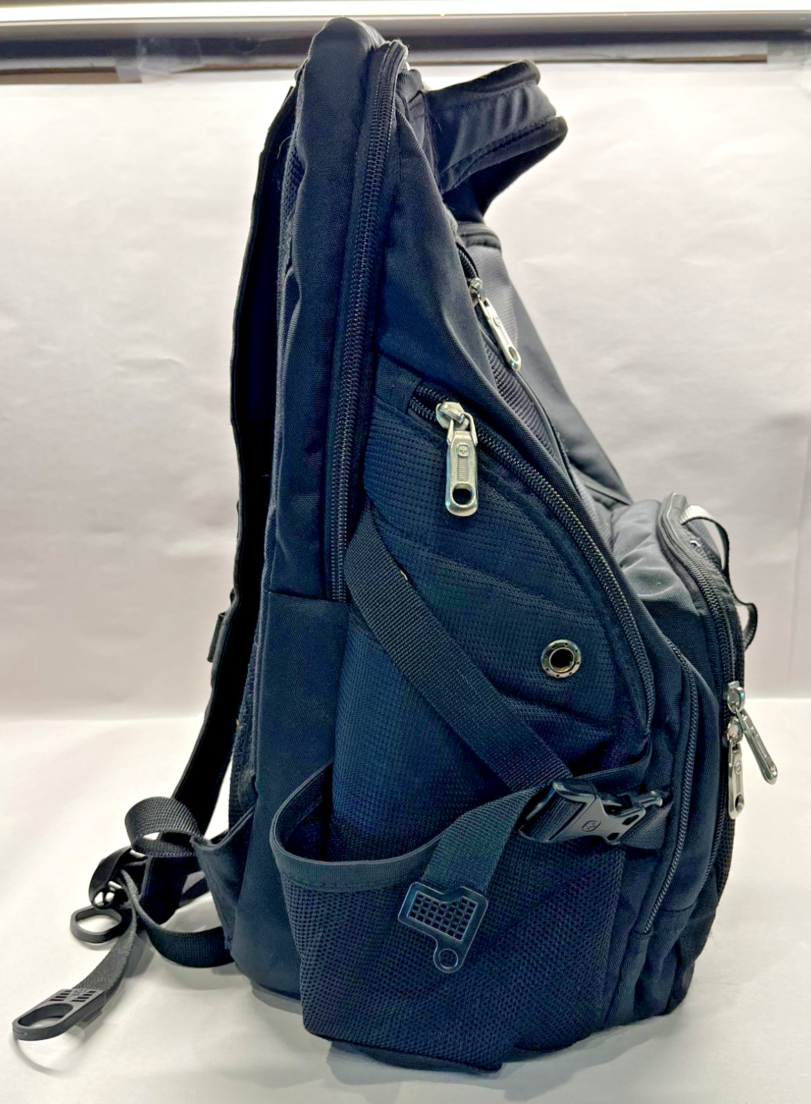 Swiss Gear Travel Laptop Backpack Airflow Padding Multi Compartment Black