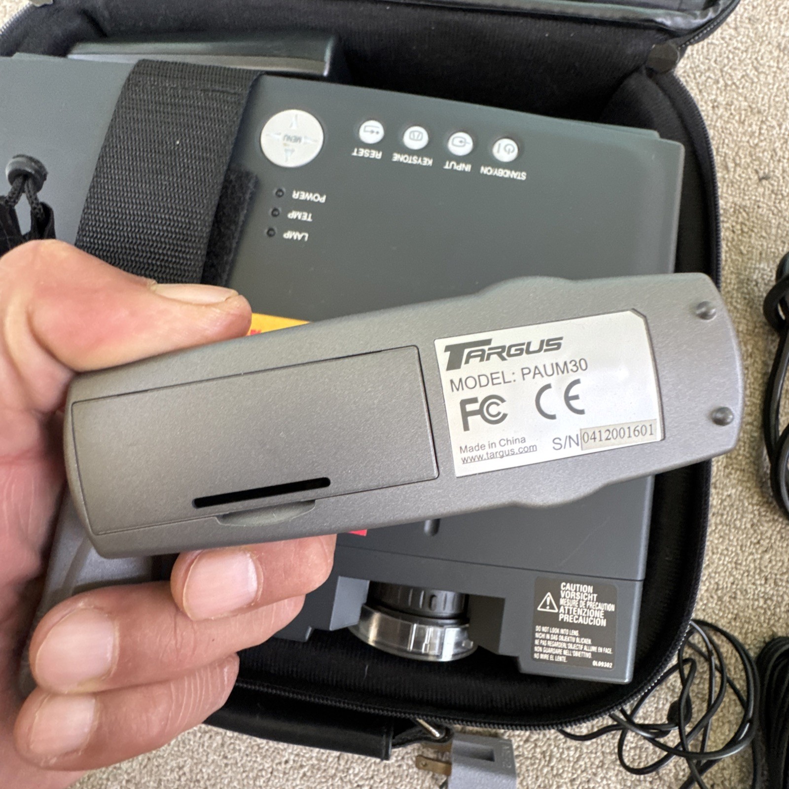 ViewSonic PJ501 3 Panel LCD Digital Multimedia Projector VPROJ25048-1W With Case