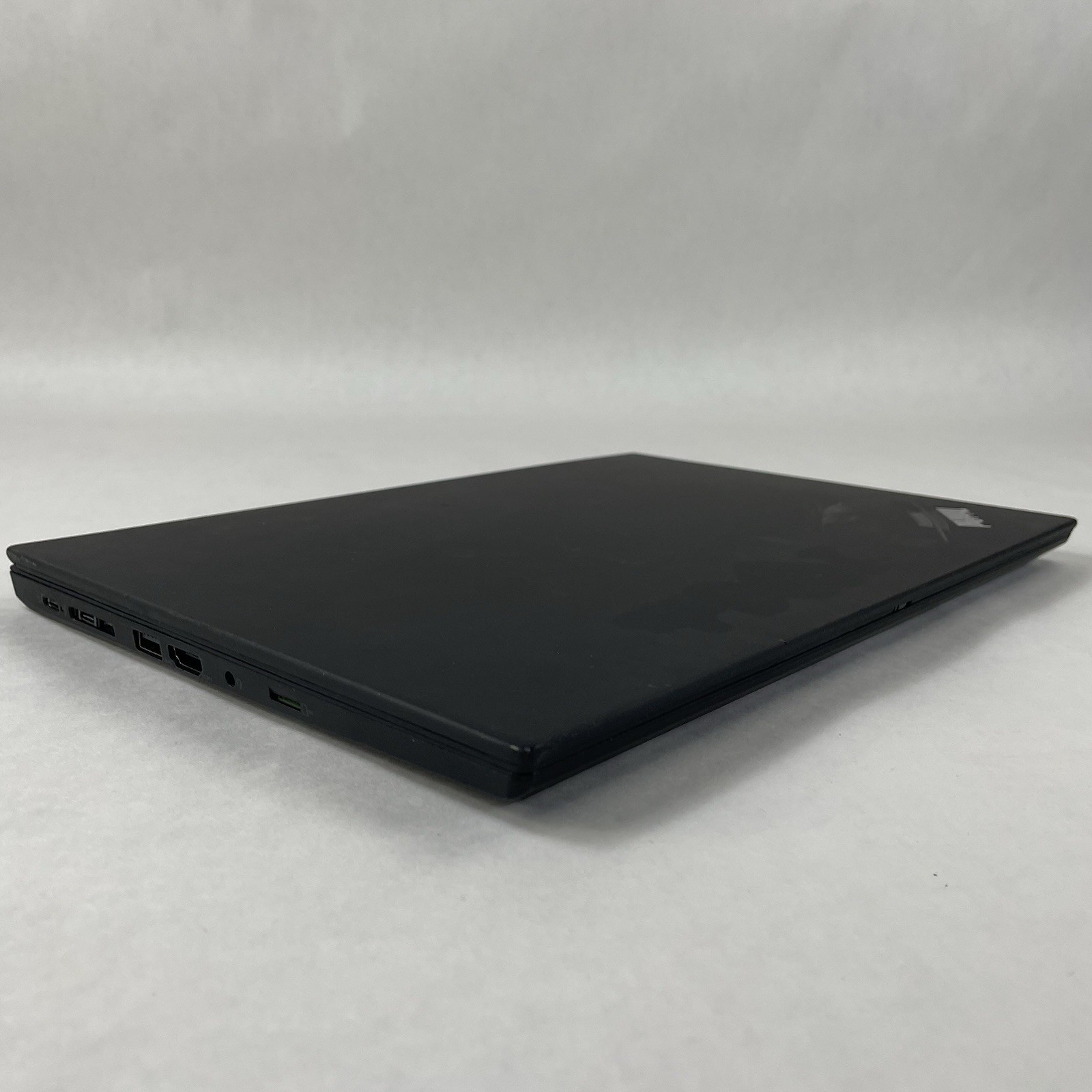 Lenovo ThinkPad T490 14″ i5-8365U 1.60 GHz 8 GB RAM No SSD/OS/AC – Chipped Palm