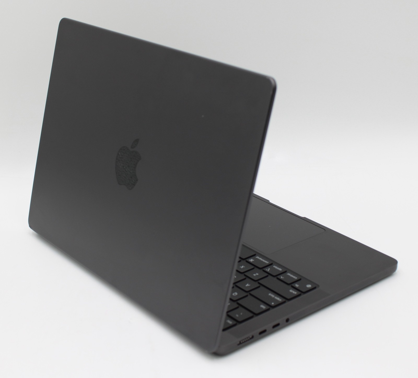 Apple MacBook Pro A2992 M3 Pro Chip 18GB/512GB 14″ Mac O.S. Sequoia – Cosmetic