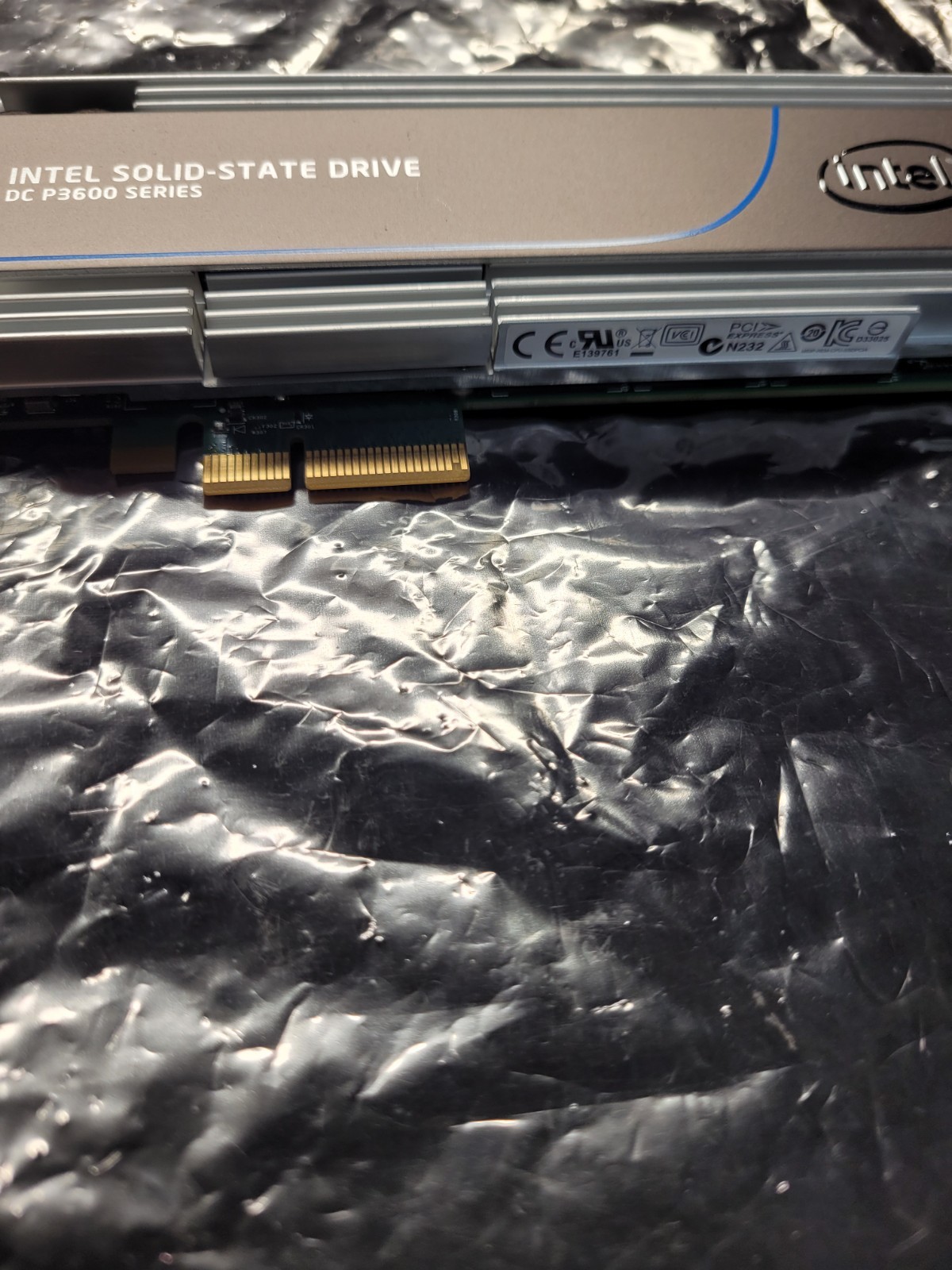 Intel / Oracle DC P3605 Series 1.6TB PCIe NVMe SSD SSDPEDME016T4S