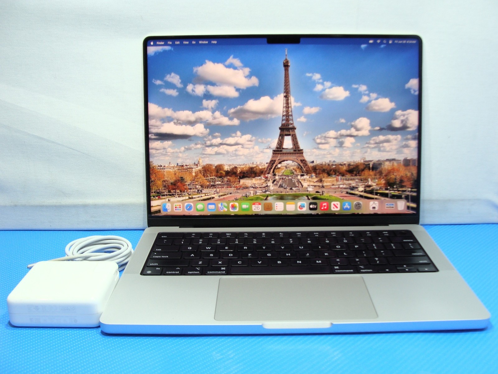 Apple Macbook Pro 14″ (2021) A2442 M1 Pro 8CPU/14GPU 16GB 512GB SSD +Charger