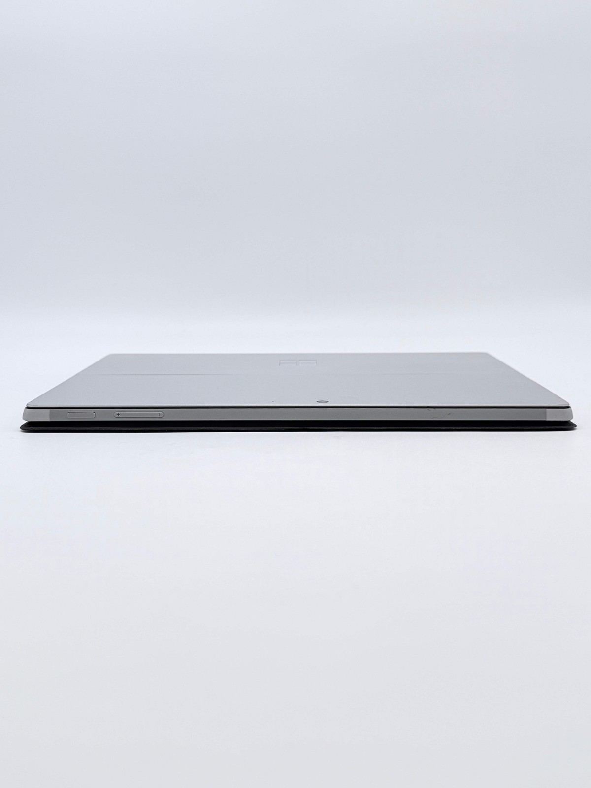 2021 Microsoft Surface Pro 7+ Intel Core i3-1115G4 8GB RAM 128GB Storage Silver
