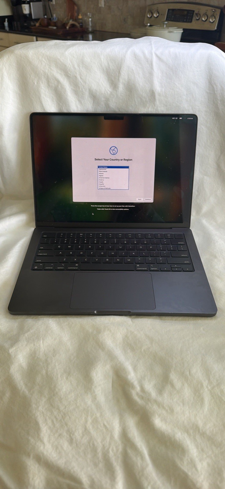 Apple MacBook Pro 14 in 2023 Space Black/Apple M3 Pro 4.05 GHz, 512 GB 18 GB…