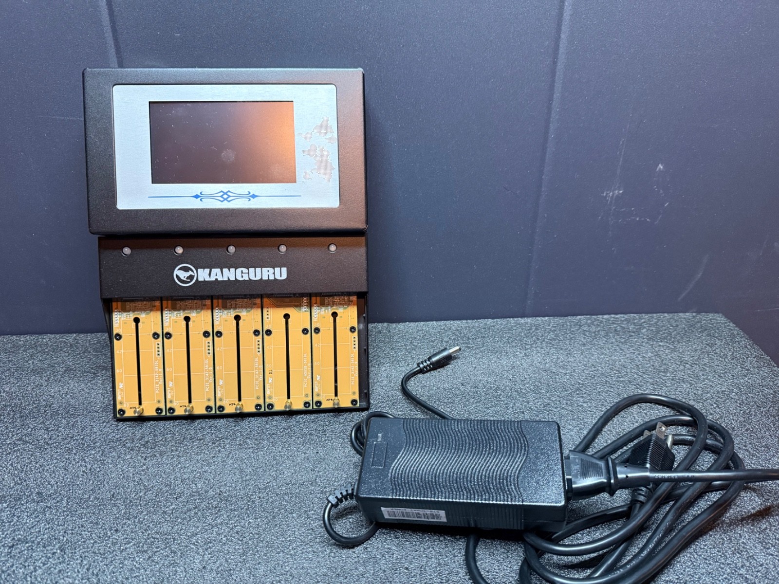 iStorage Kanguru KanguruClone 4 M.2 NVMe Duplicator