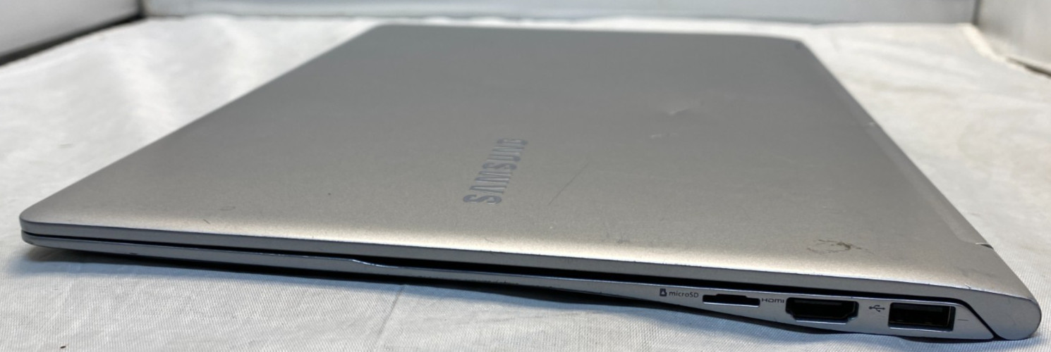 Samsung NP900X5L, Intel(R) Core(TM) i7-6500U CPU 2.50GHz 8gb RAM NO HARDRIVE