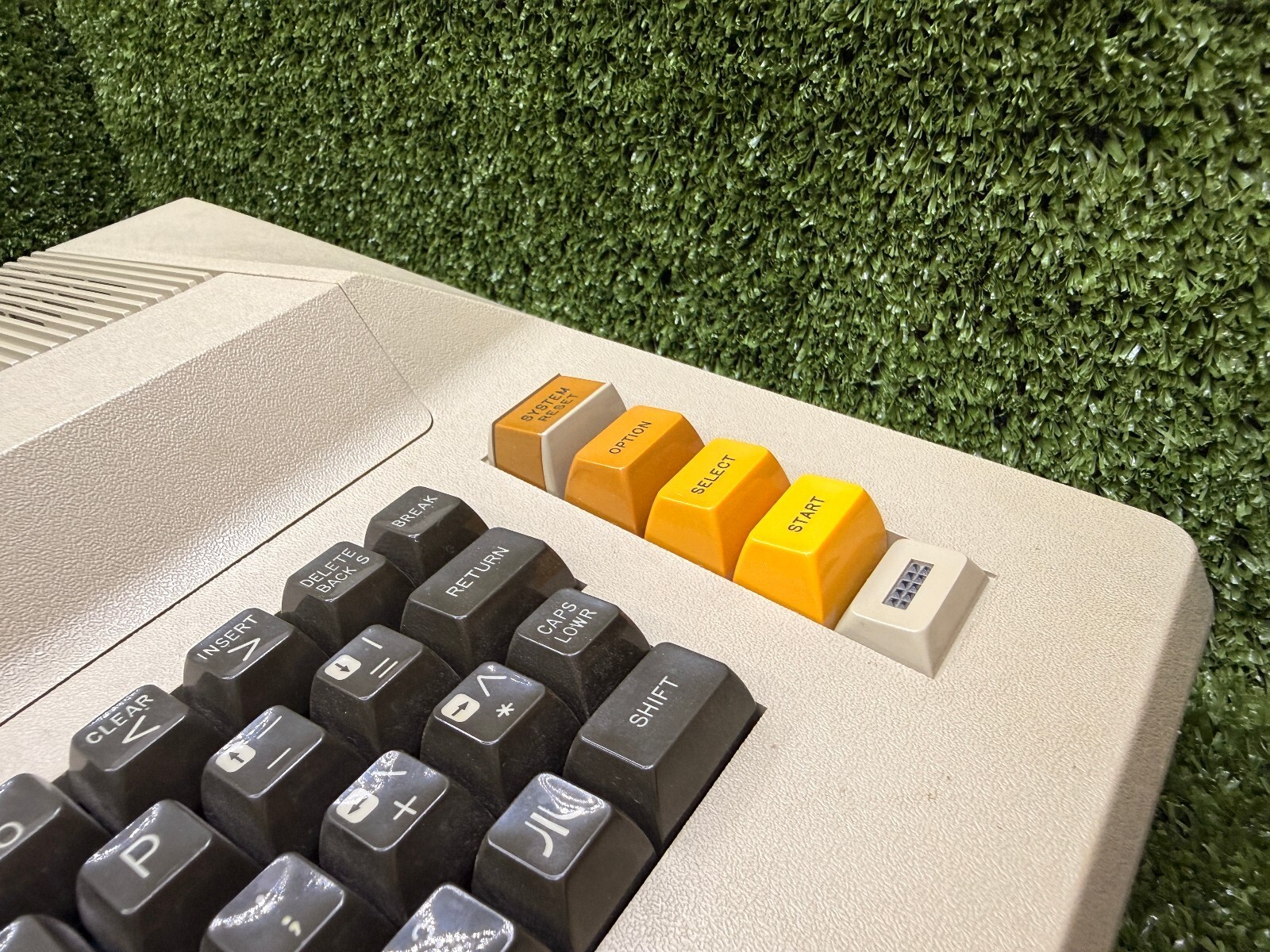 Atari 800 48K RAM Vintage 8-Bit Home Computer w/ Original Box Power Adapter