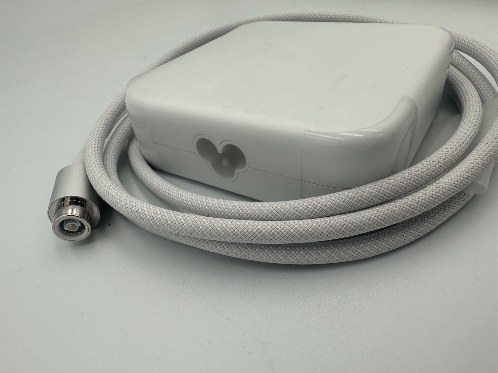 Genuine Apple iMac 24″ M1 143W Power Adapter Silver A2290