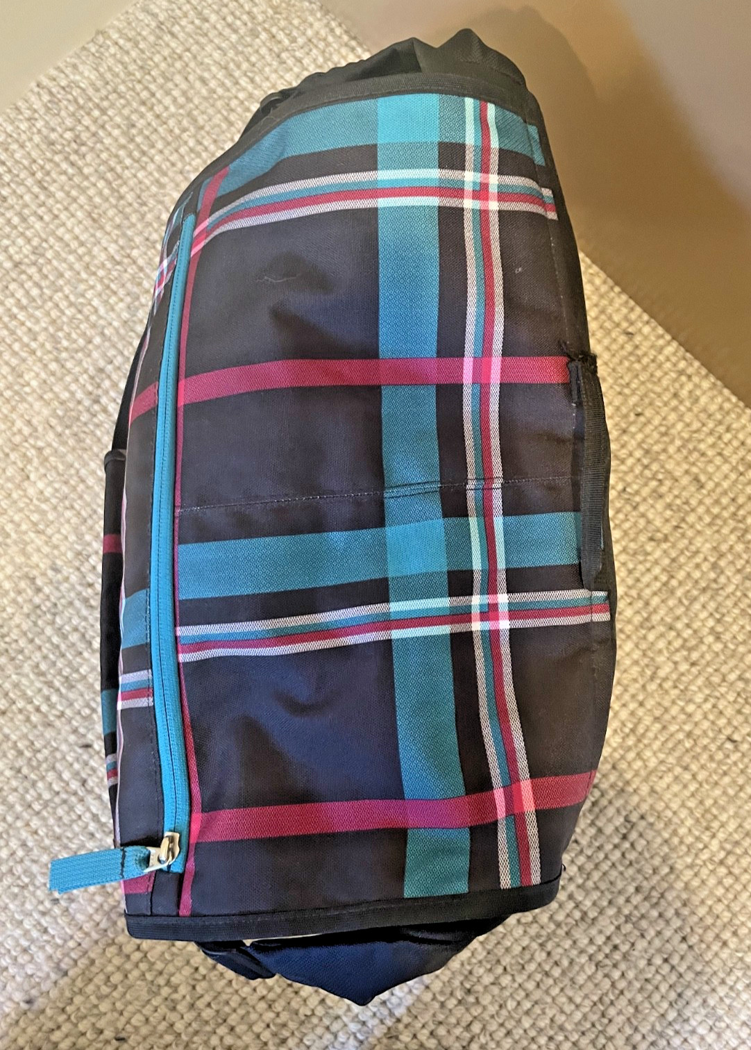 JanSport Teal Pink Black Plaid Messenger Bag 16×13 Padded Laptop Lined Zippers