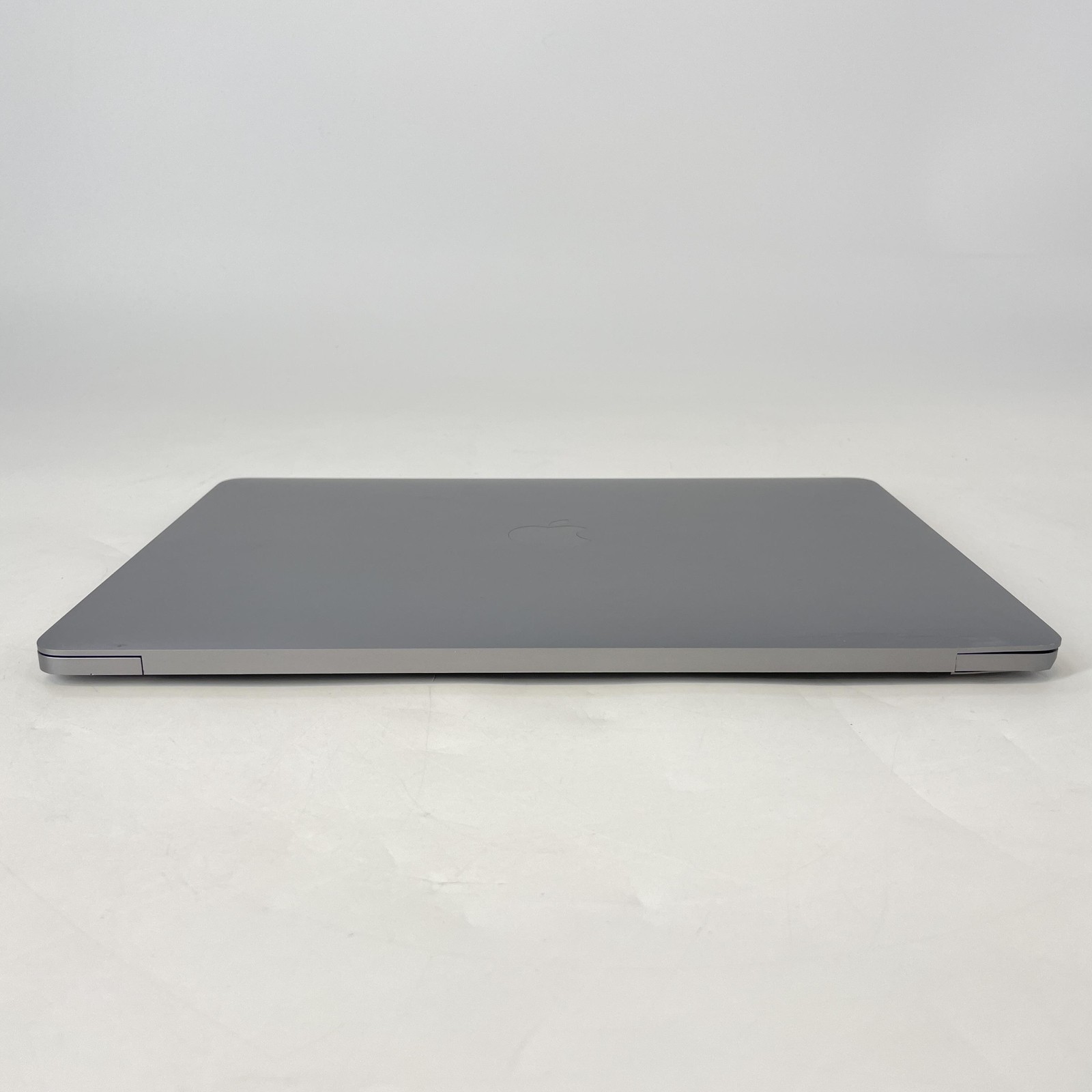 MacBook Pro 13 Space Gray 2017 3.1 GHz i5 8GB 256GB SSD Good Bent Frame