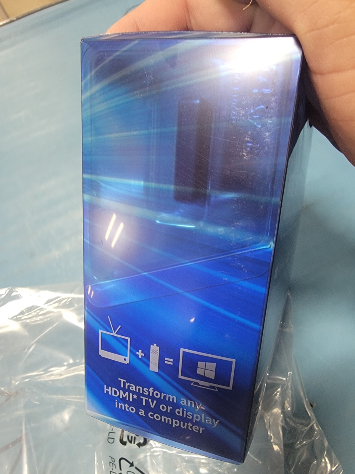 SEALED!! Intel Compute Stick STK2M364CC Intel m3-6Y30 2Core 4GB RAM 64GB Storage