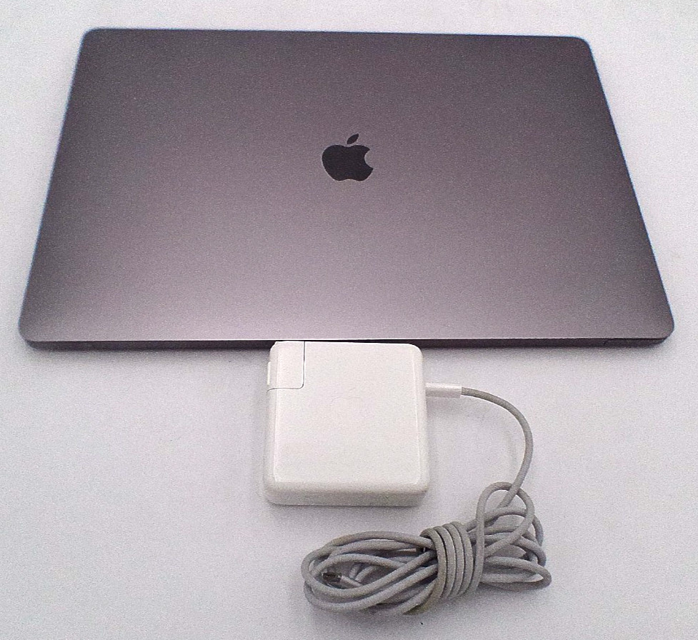 APPLE MACBOOK PRO A2141 16-INCH, 2019, i9-9980HK, 16GB, 1TB, 81% Battery