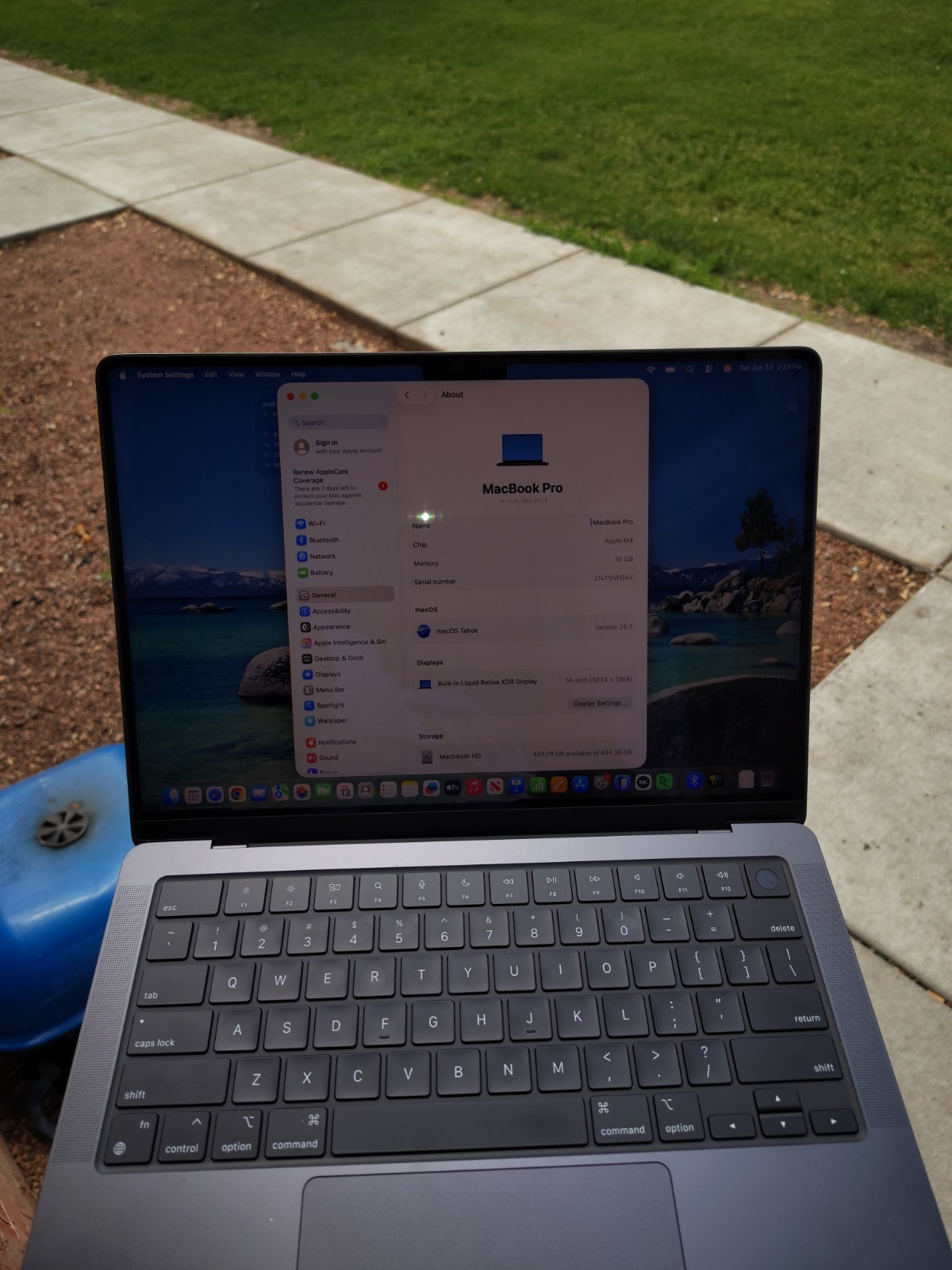 Apple MacBook Pro 14″ M4 16GB RAM 512GB SSD Gray (2024) macOS Tahoe