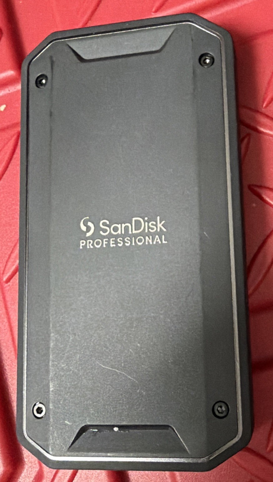 SanDisk PRO-G40 2TB NVMe USB-C Portable External SSD (SDPS31H-001T-GBCND)