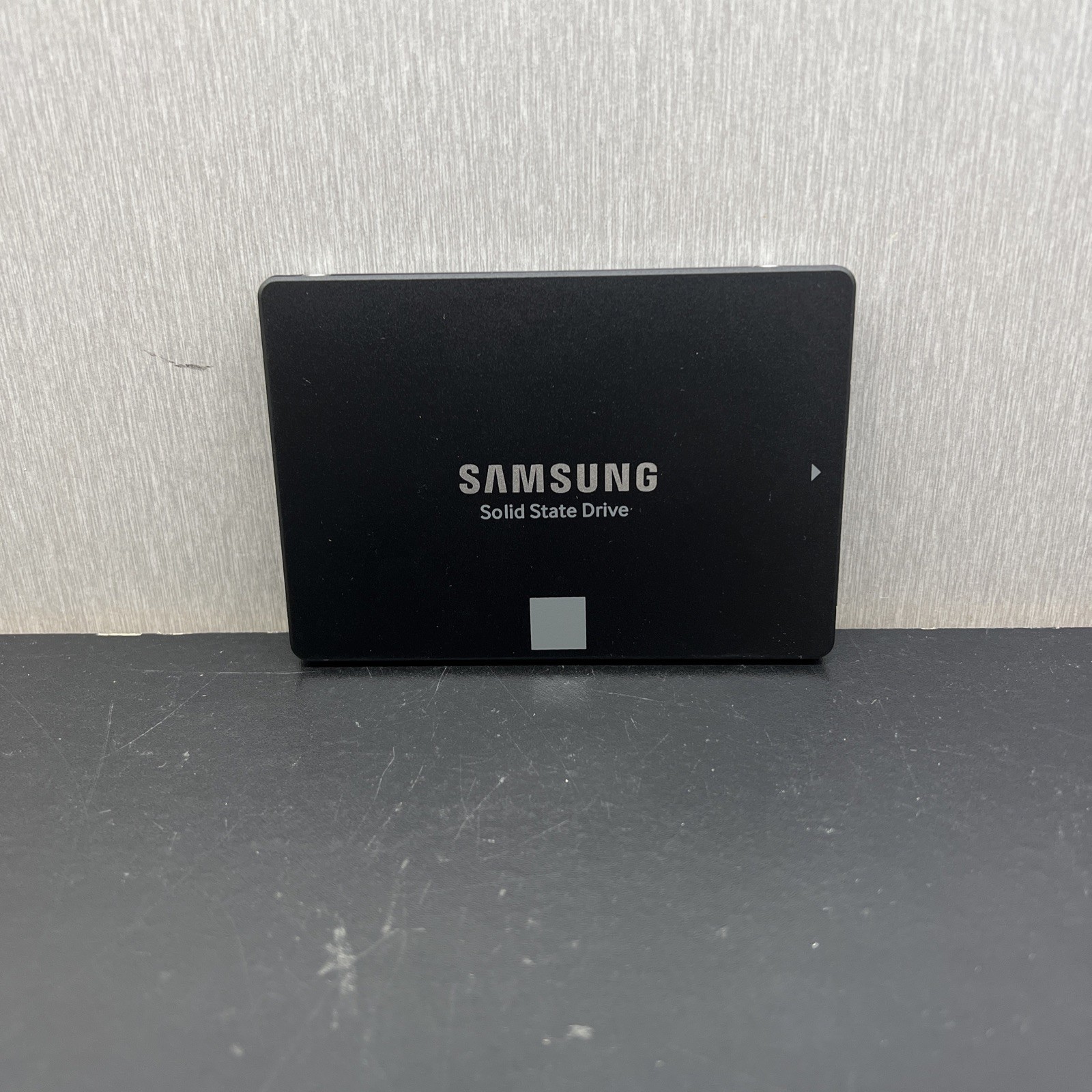 Open Box (0 powered on hours) Samsung 870 EVO 8TB SSD MZ-77E8T0 2.5″ SATAIII
