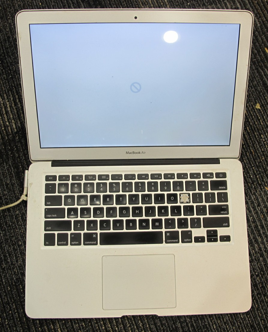 Apple MacBook Air 13 inch – A1369 – Laptop Only – Parts or Repair