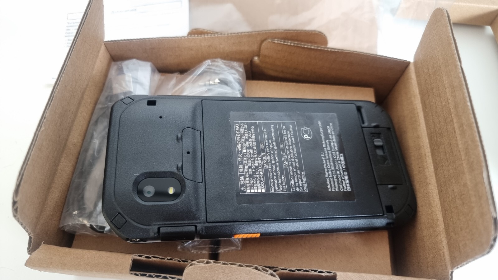 BOXED 5″ PANASONIC FZ-T1 ANDROID BARCODE SCANNER RUGGED PDA 4G SMARTPHONE