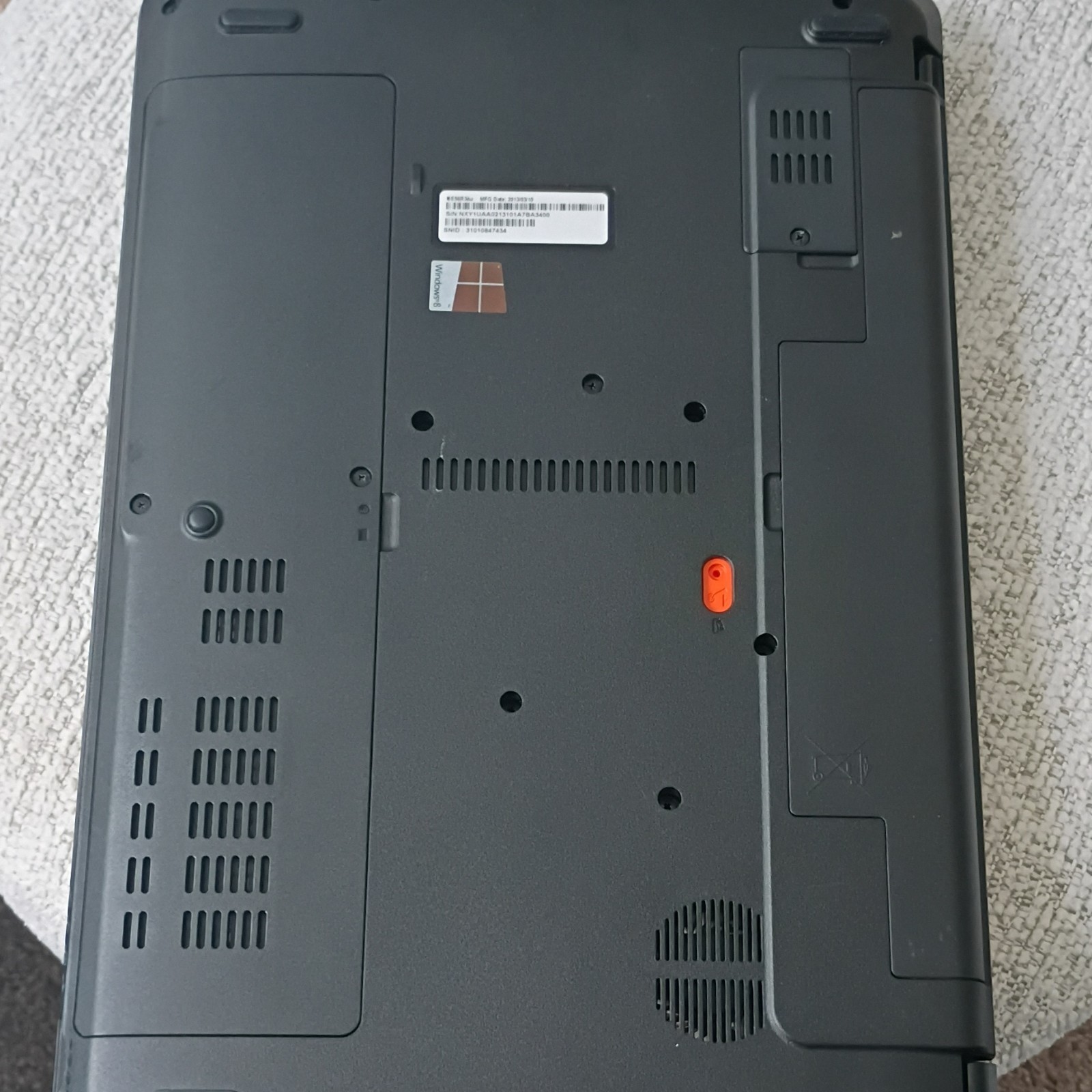 Gateway NE56Ru Laptop