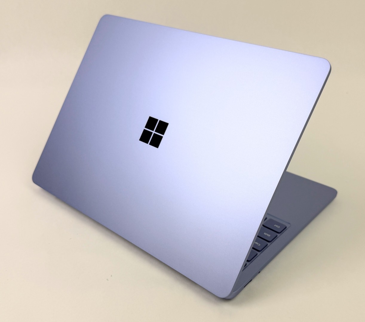 Microsoft Surface Laptop 2095 13″ Touch Snapdragon X Plus 2025 16GB 512GB W11H