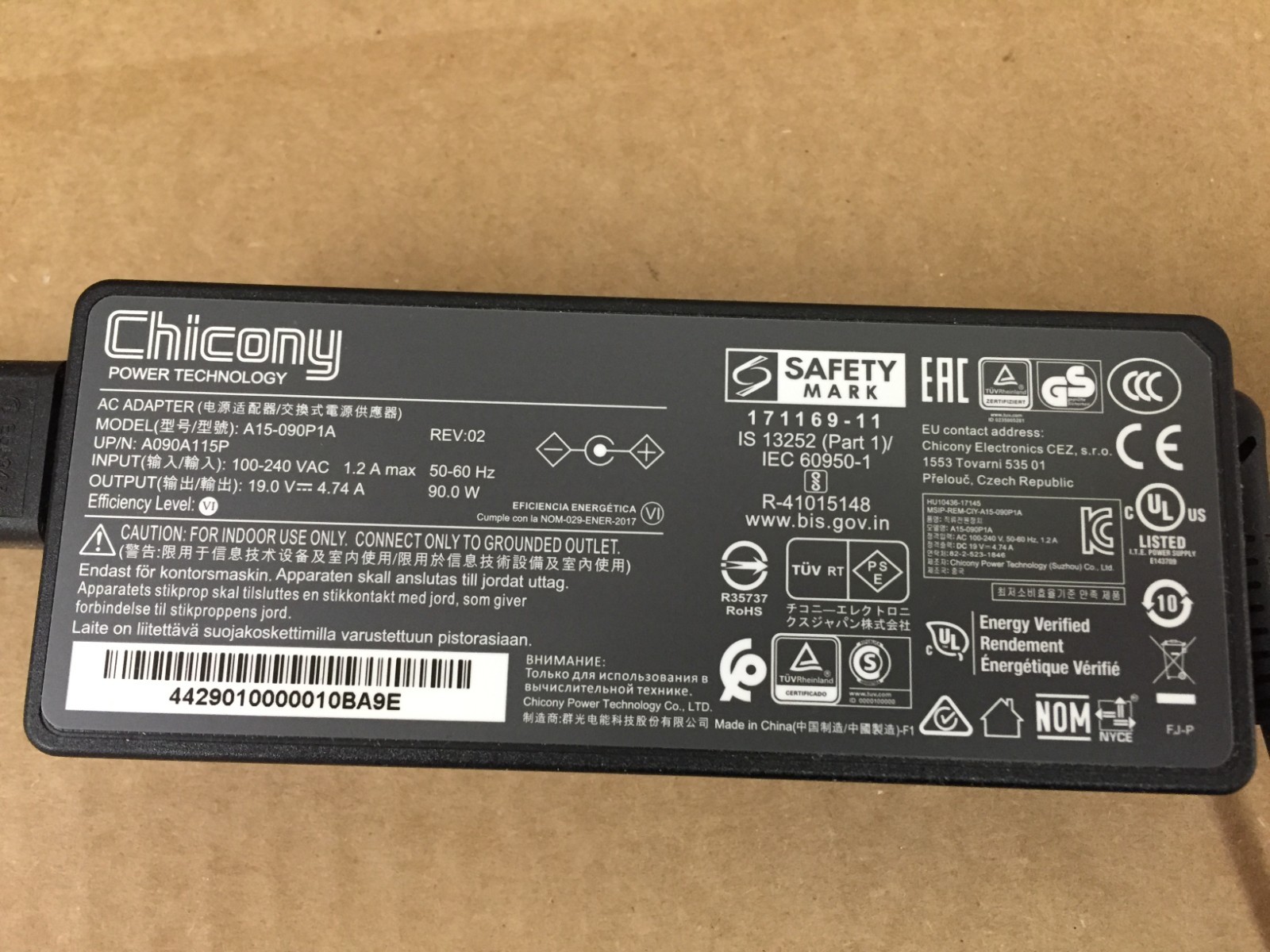 Genuine Chicony AC Power Adapter Charger A15-090P1A 19V 4.74A 90W 5.5*2.5mm