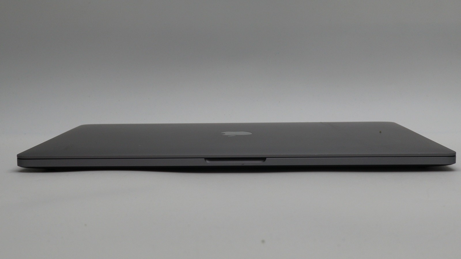 Apple Macbook Pro 16″ i9-9980HK 16GB 512GB – Very Good