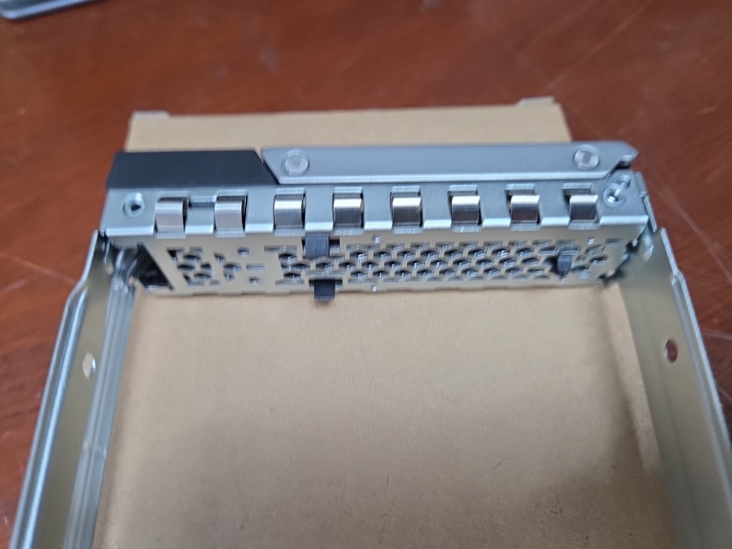 2 Pack 3.5″ HDD Tray Caddy for Dell R440 R540 R640 R740xd X7K8W 0X7K8W SAS/SATA