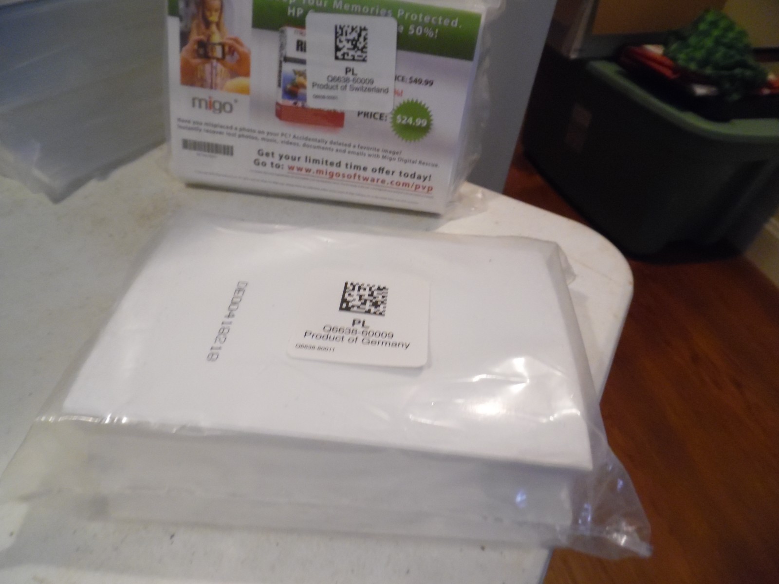 2 packs of HP 4 X 6 Glossy Photo Paper 150 Sheets Each Q6638-60009
