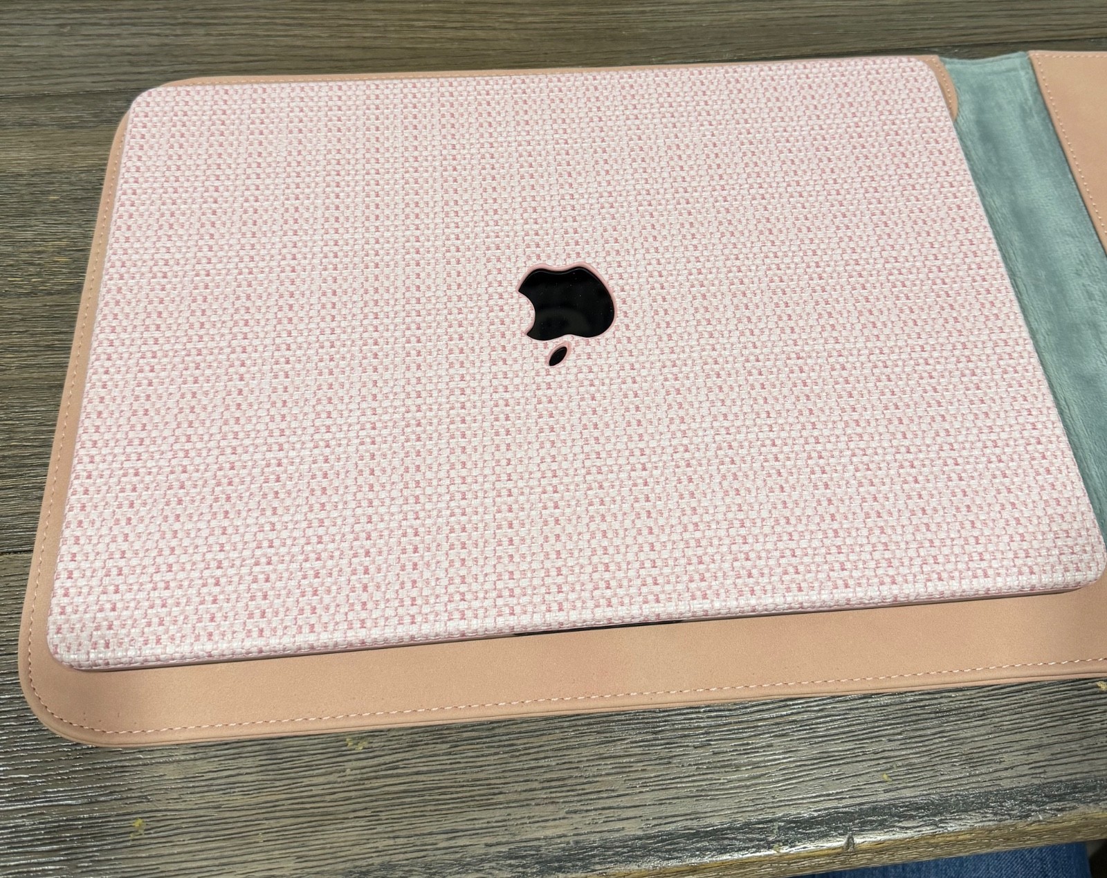 Apple MacBook Air 15 in 2024 Midnight/Apple M3 4.05 GHz, 256 GB 8 GB 10-Core