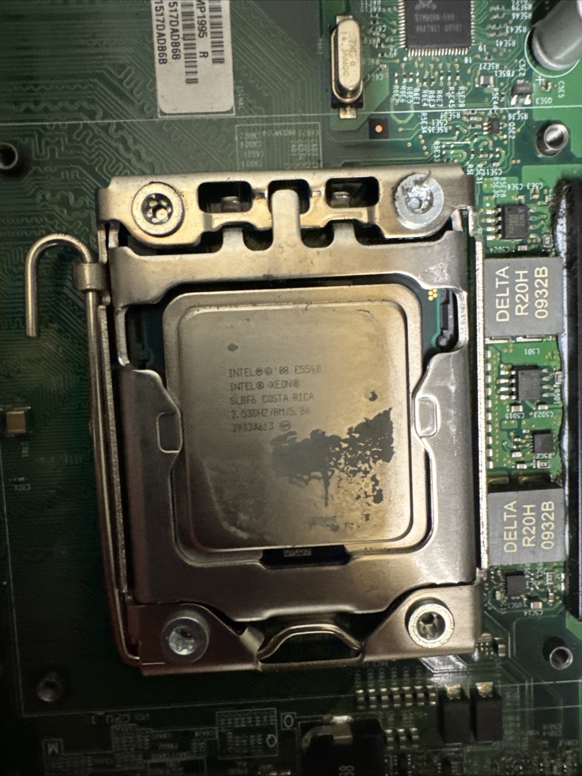 Intel S5520UR LGA1366 Server Motherboard w/ 2x SLBV4 Xeon E5620 CPU’s | Working