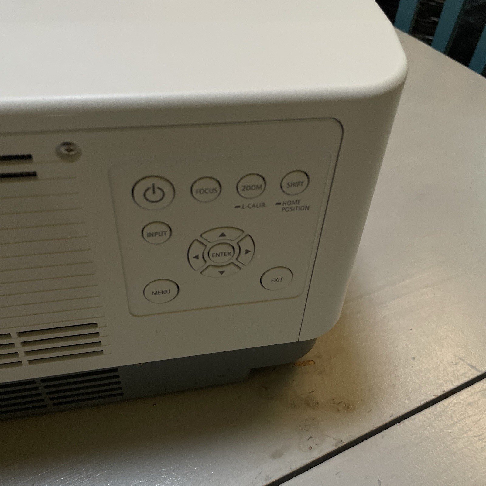NEC NP-PA803UL 3LCD 1920×1200 8,000 Lumen Projector w/ NP41ZL Lens | 5774 Hours