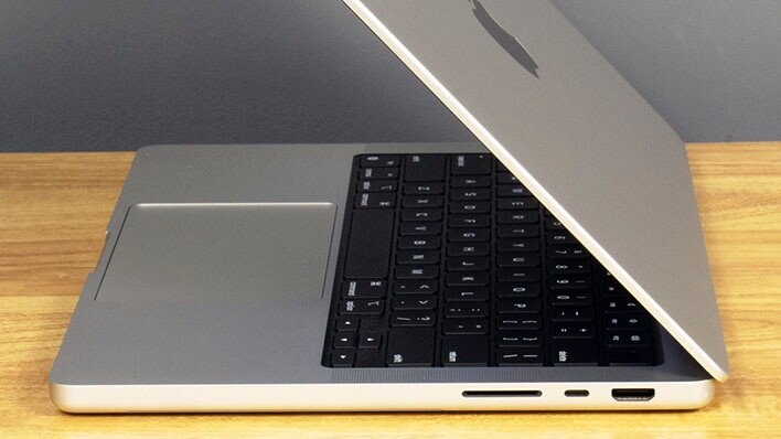 MacBook pro 14″ Space grey 1tb 16gb Ram MacBookPro18,3
