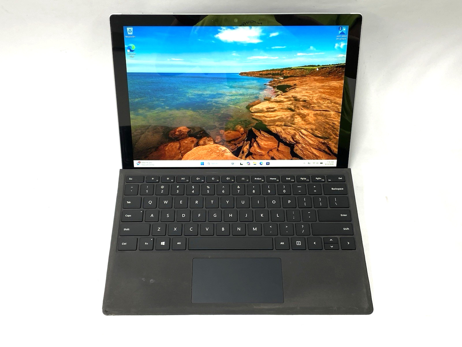 Microsoft Surface Pro 7 – Grade B – Touch – i7-1065G7 – 16GB – 256SSD – W11P
