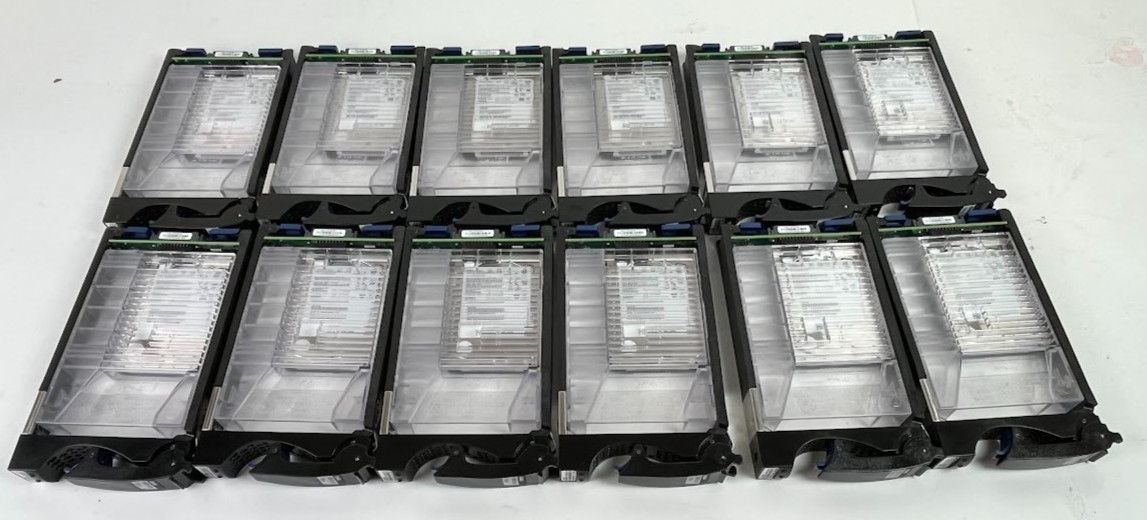 Lot of 12 EMC 005050854 AL13SXB600N 600GB 15K SAS HDD w/ 3.5 Tray