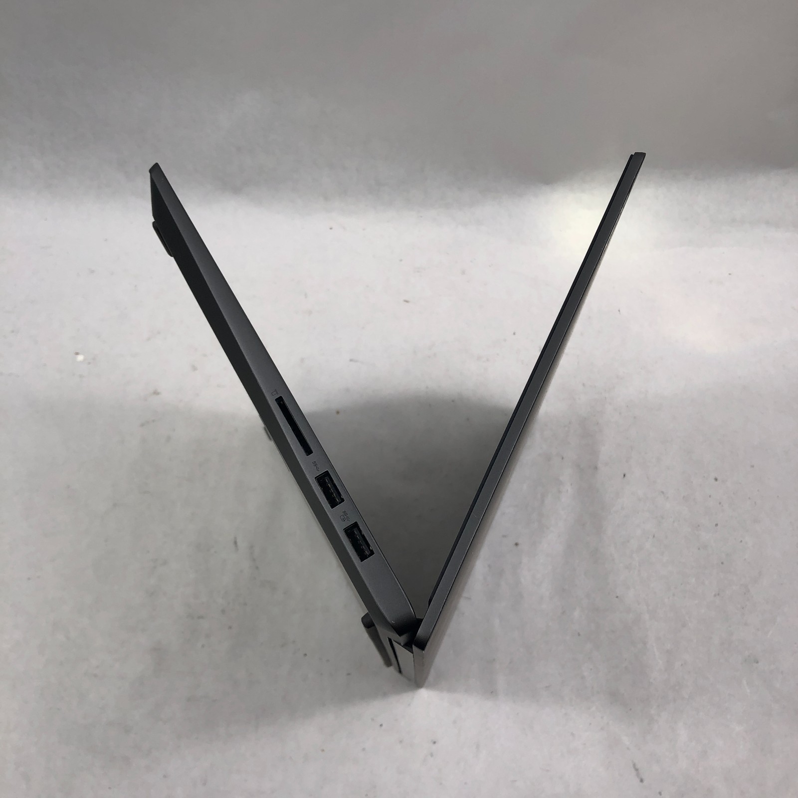 Lenovo IdeaPad 5 14ITL05 14″ Intel Core i5-1135G7 2.4GHz 16GB RAM No SSD
