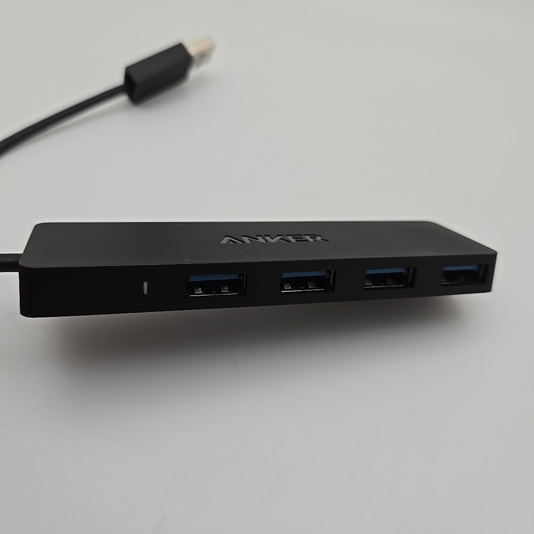 Ultra Slim 4-Port USB 3.0 Data Hub Anker Lightweight Compact New Open Box A7516