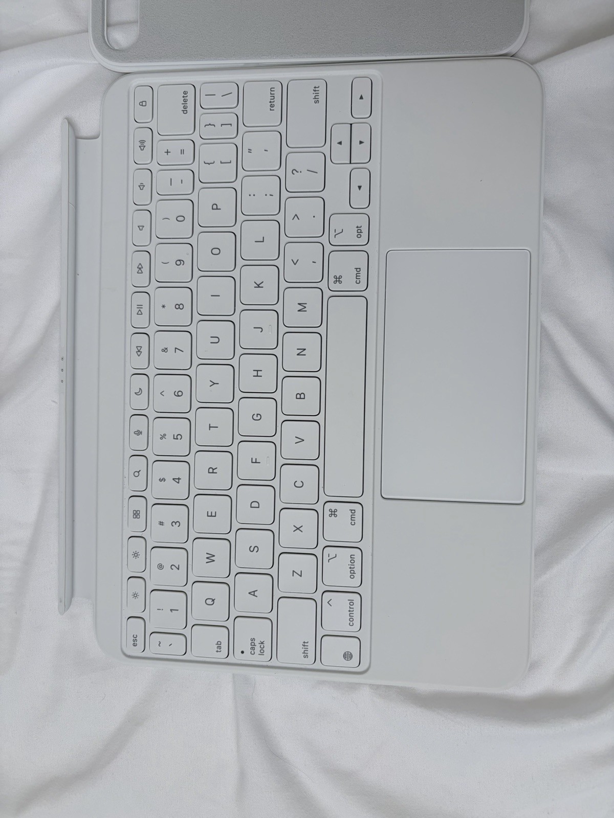 Apple Magic Keyboard Folio/Case for Apple iPad White Built-In Keyboard Stand