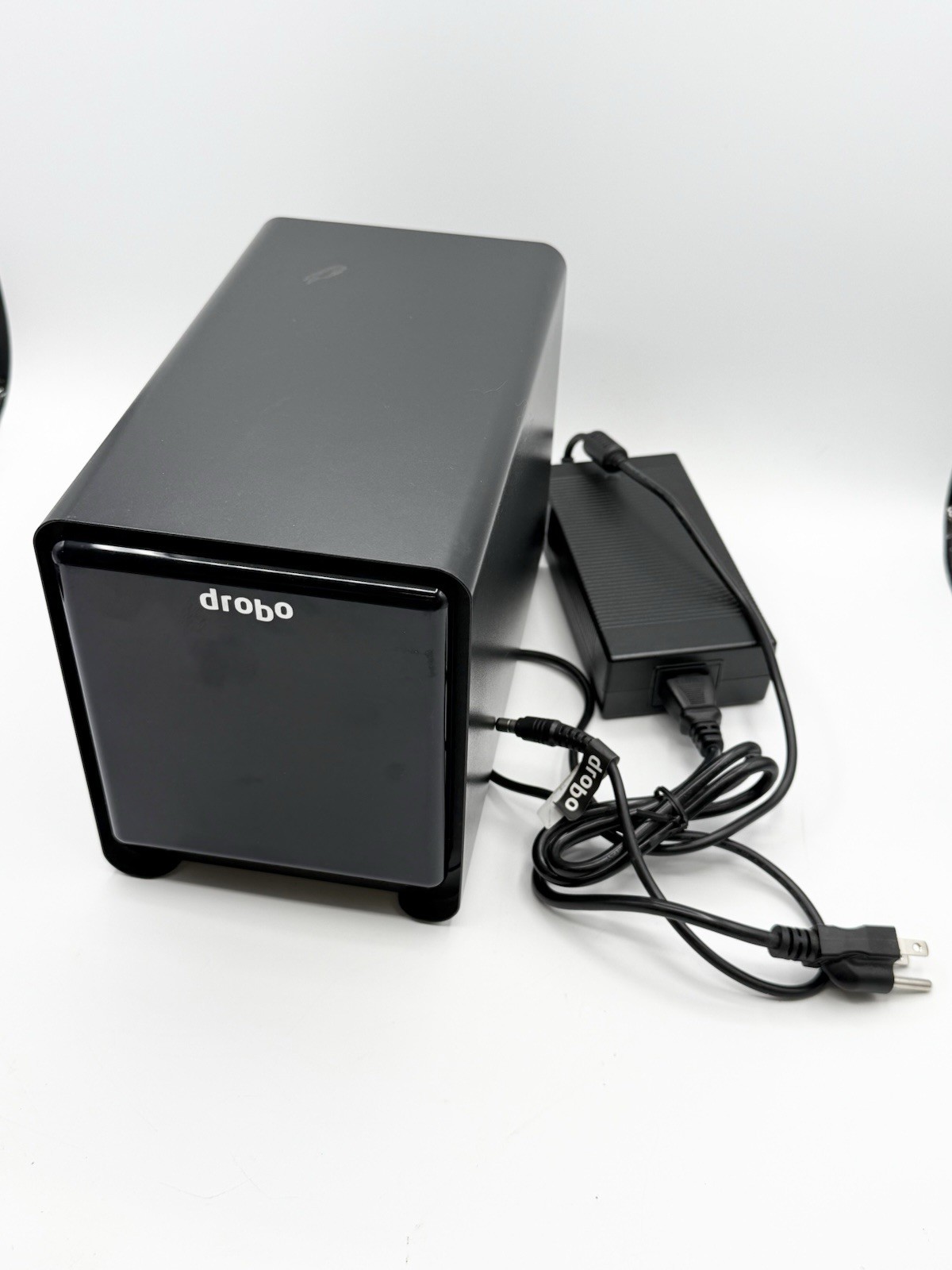 Drobo 5N (DRDS4-A) 5 Bay NAS – fully functional – No Drives + Power Supply