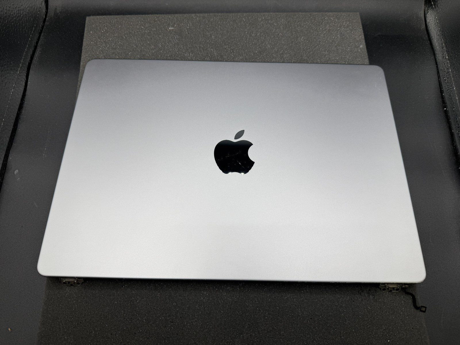 OEM Screen Replacement for Apple MacBook Pro 14″ A2442 (2021) Space Gray
