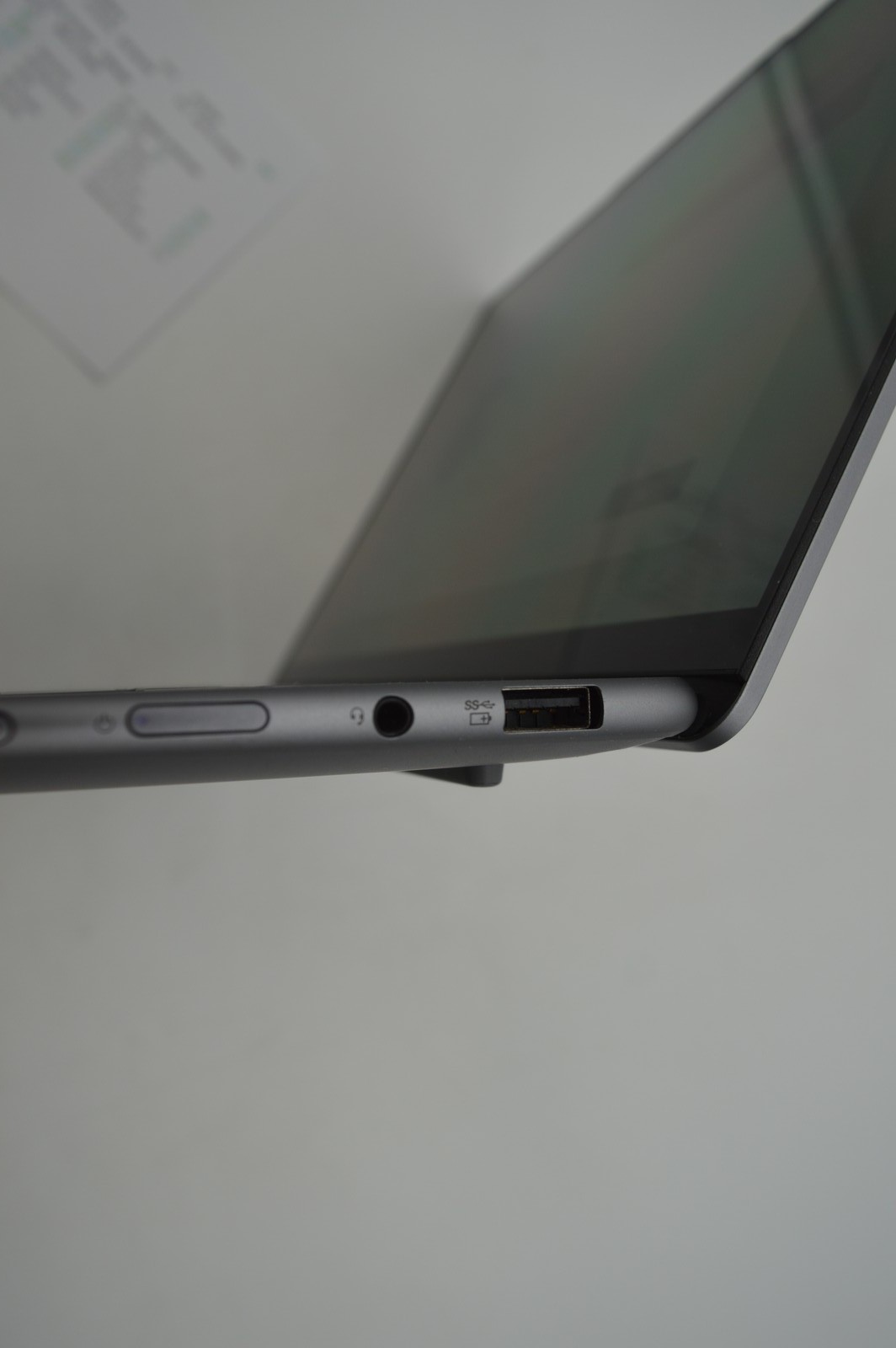 Lenovo Slim 7 14″ Touch Intel Core Ultra 7 155H 16GB 512GB SSD PC1744571