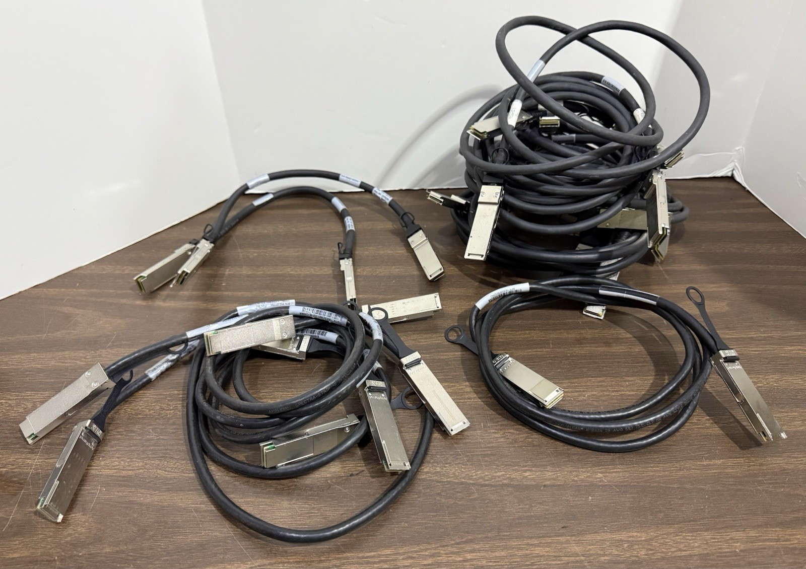Lot of 14 NetApp QSFP SAS Cables 112-00176 112-00177 112-00256 X6558-R6
