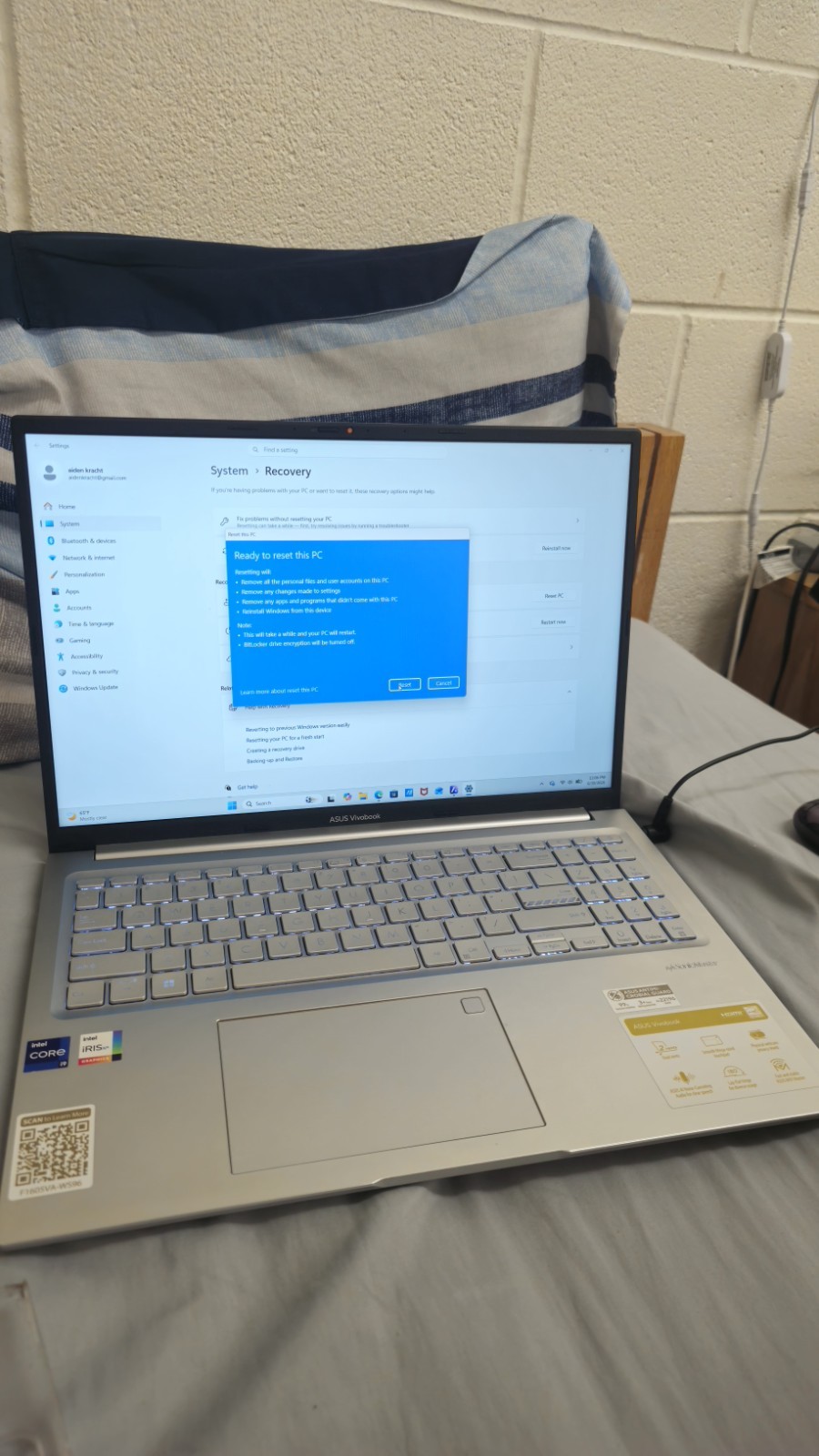 The ASUS Vivobook 16 F1605VA-WS96