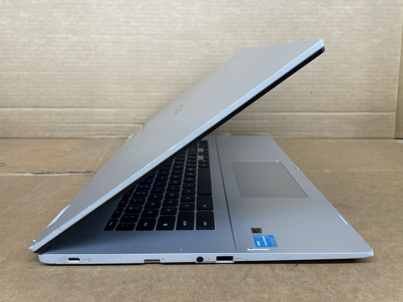 ASUS CXB170CK 17.3″ Chromebook Celeron N4500@1.10GHz 4GB 64GB Chrome OS
