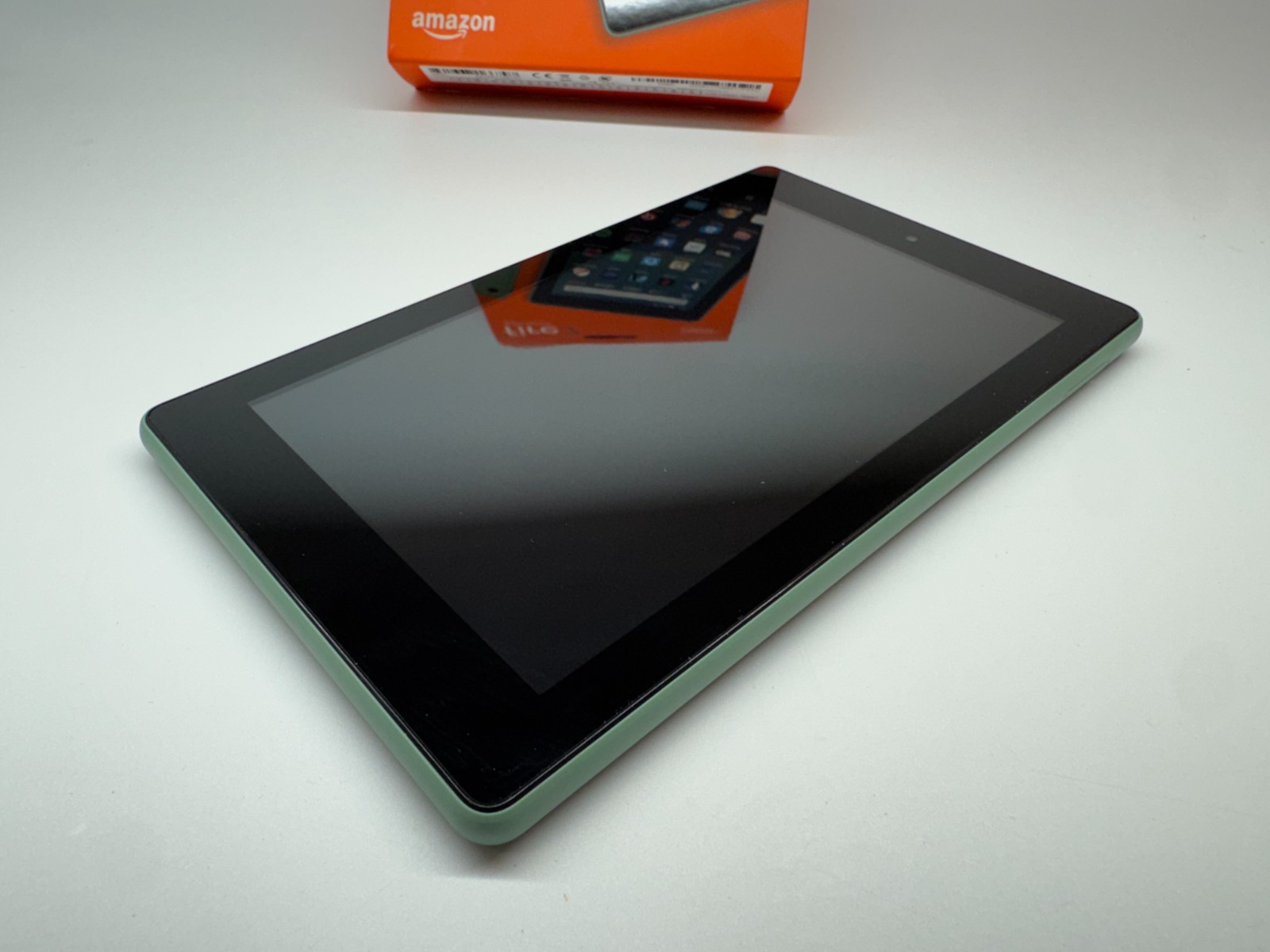 Amazon Fire 7 Tablet With Alexa 7″ Display 16 GB 9th Generation Sage Green WORKS