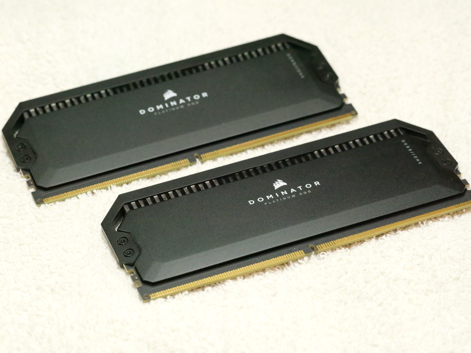 Corsair Dominator Platinum RGB DDR5 RAM 32gb 2x16gb 7200MT/s 34-44-44-96 Timings